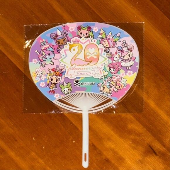 tokidoki 20th Anniversary 2025 San Diego Comic Con Exclusive Hand Fan - Picture 2 of 3